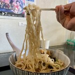 らー麺　Do・Ni・Bo - ちぢれ太麺をリフトUP⤴️