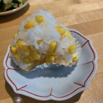 鳥 から揚げ うえ山 - とうもろこしご飯のおにぎり