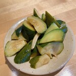 鳥 から揚げ うえ山 - きゅうりの酢しょうゆ漬け