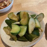 鳥 から揚げ うえ山 - きゅうりの酢しょうゆ漬け