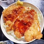 八百音 - ソースカツ丼