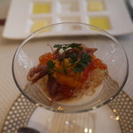 ビストロ ダイア - タマネギのポタージュ　旬のほたるいか