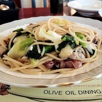 ラ・カンティーナ・カンチェーミ - 春野菜と魚貝のペペロンチーノ