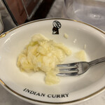 Indian Curry - 少し食べてしまったがピクルス普通盛り