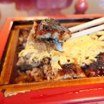 元祖 本吉屋 - 2024年５月　うなぎ持ち上げ