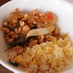 マンゴツリー - 鶏挽肉のバジル炒め＆タイ風チャーハン