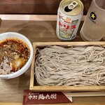 中村麺兵衛 - ピリ辛温玉つけ蕎麦とトリス