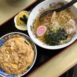 八幡屋 - ピカ丼セット
                                (ラーメン)