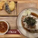 中村麺兵衛 - とろろ肉そばと野菜天