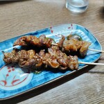 味の蔵どんつく - 豚もつ串焼き