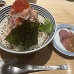 日本橋海鮮丼 つじ半 - 