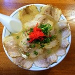 博多ラーメンばりこて - 紅生姜を入れると色合いがいいね♪