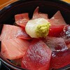 まぐろ専門店 まぐろ - まぐろ丼のアップ