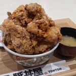 元祖豚丼屋TONTON - 料理写真:元祖から揚げ丼（大盛）