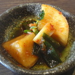 弘 - 焼肉定食・・・大根キムチ