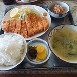 Toku ichi - とんかつ定食 ¥1080