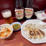 三九ラーメン - 餃子・キムチ・瓶ビール