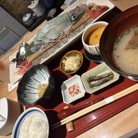 対馬のどぐろとイカ活き造り 博多 魚蔵 都ホテル店 - 