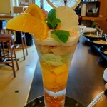 CAFE CUPOLA mejiro - 初夏に爽やかレモンパフェ