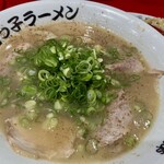 Miyakko Ramen - 続いてラーメンが到着