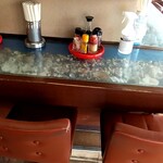 海草ラーメン - 磯々しいカウンターテーブル