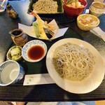 Teuchi Soba Mansaku - 天ザル