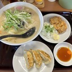 埼玉タンメン 山田太郎 小平中島店 - 