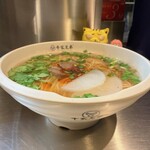 Ushiya Kyoudai - 蘭州牛肉麺　750円（税込）　※横からも