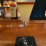 バー ウダ - おお！美しいカクテルだ