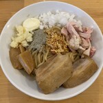 煮干らーめん 川むら - まぜそば 1,000円(300g、ニンニク・マヨ)