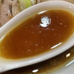 中華そば 六行 - 『六行中華そば』のスープ
