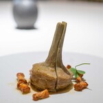 レストラン オオツ - 2024.5 フランス産ジロール茸を詰めたゆずもファーム産アーティチョークのロースト