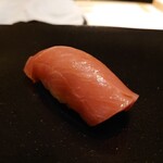 Sushi Eishin - 中トロ、1貫目