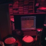 Shot bar circus - 空いてる時に曲のリクエスト受けてくれる。
      お気に入りのオランダロック。