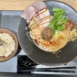 にぼし担担麺専門店 ふたつぼし - 