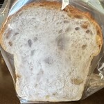 パンとおかしと... たなごころ - くるみ食パン