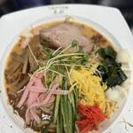 中国手打拉麺 馬賊 - 