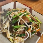 広東家庭料理おかむら - 下味がしっかりされたレバー、シャキシャキ野菜のレバニラ 美味しい