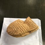 たいやき わかば - よく見ると尻尾にわかばの文字がありますね