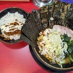 家系ラーメン とらきち家 - 