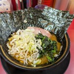 家系ラーメン とらきち家 - 