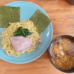 ラーメンショップ椿 - 料理写真:つけ麺/700
麺1玉