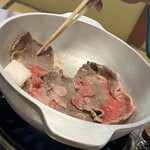 牛銀本店 - 次第に火が入ってきました