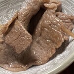 牛銀本店 - 仕上がりはこんな感じ。このまま何もつけずにいただきます