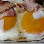 とん八 - ベーコンエッグ 480円(税込)(2024年4月24日撮影)