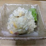 とん八 - ポテトサラダ(小) 280円(税込)(2024年4月17日撮影)