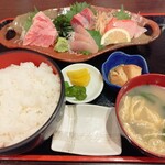 さぼちゃん - おさしみ定食1050円