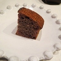 リョウリヤ ステファン パンテル - 古代米のパン