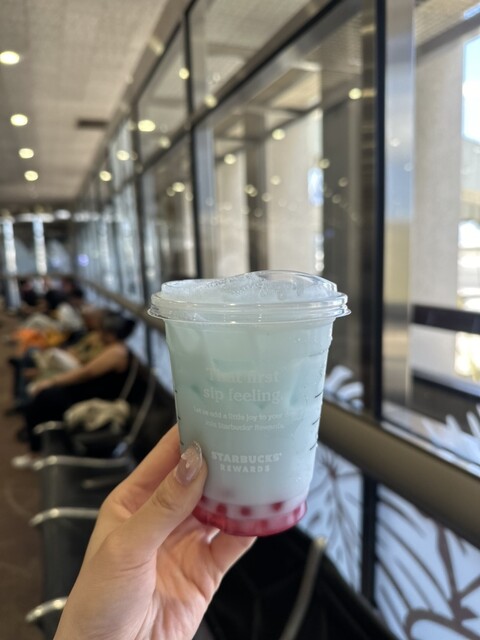 スターバックステラ Starbucks Coffee HNL Gate 27 - ホノルル空港(HNL)周辺/カフェ
