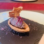 西欧料理 サヴァカ - 【アミューズ3種】
      ① 穴熊のリエット